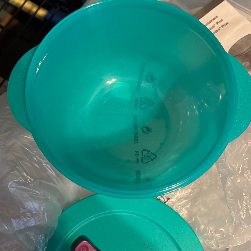 Tupperware CrystalWave Plus 2 - Picture 2 of 3
